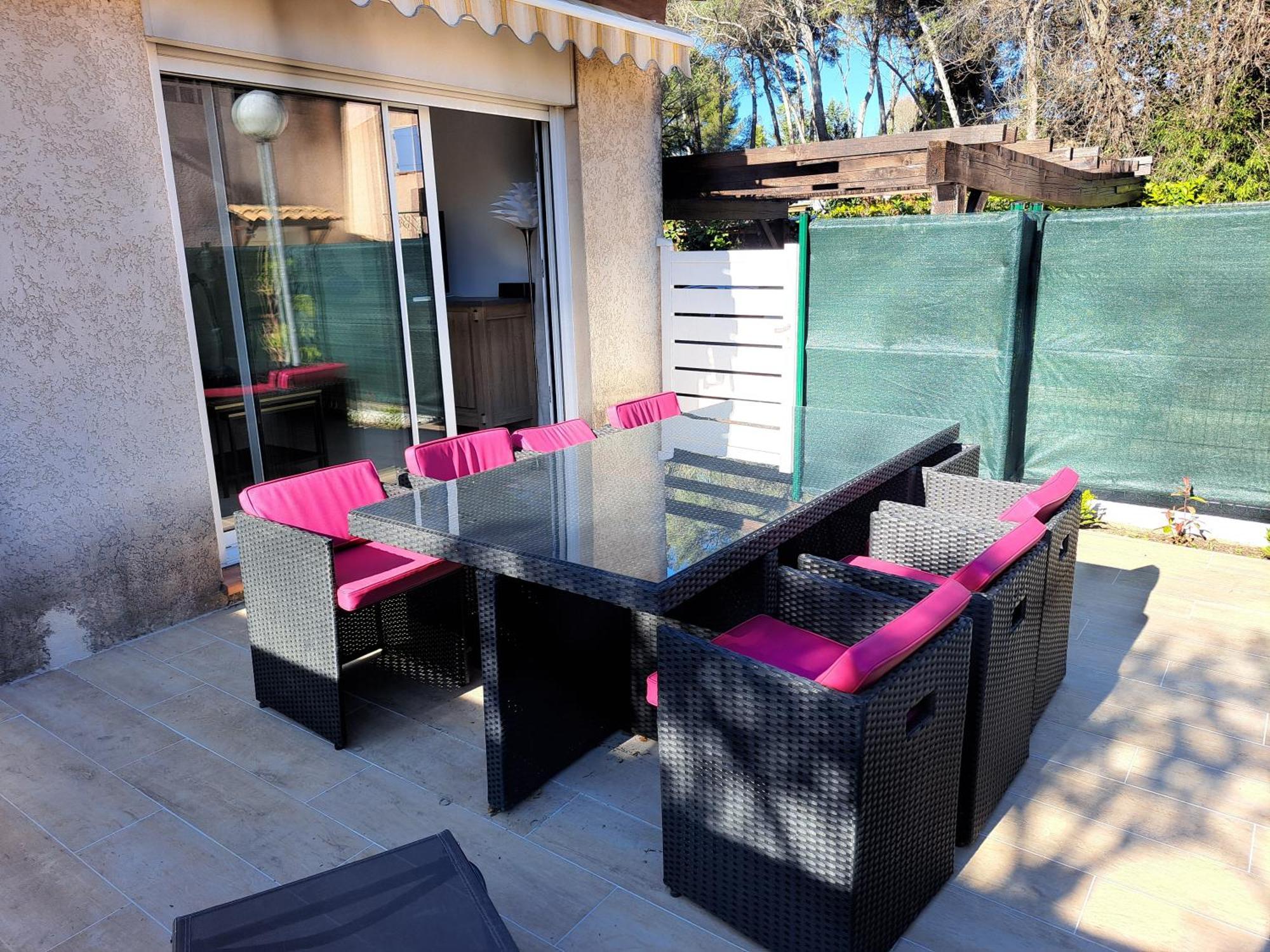 Maisonnette Au Milieu Des Pins Mougins Exterior foto